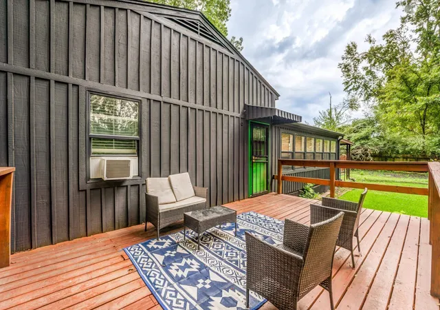 Photo 1 of Single family home for sale at 449 Green Acres Rd, Memphis, TN 38117 | MLS# 3594115 | Listing updated on 2026-09-29