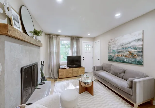 Photo 3 of Single family home for sale at 3911 Creekside Dr, Nashville, TN 37211 | MLS# 3520198 | Listing updated on 2026-09-05