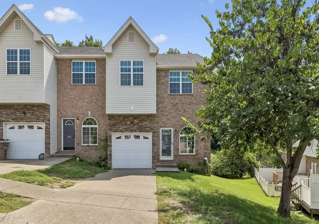 Photo 1 of Townhouse for sale at 900 Spence Enclave Ct, Nashville, TN 37210 | MLS# 3509966 | Listing updated on 2026-08-31