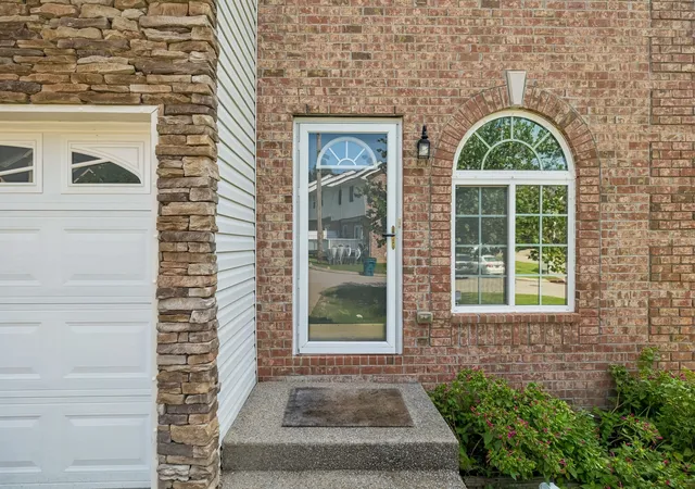 Photo 3 of Townhouse for sale at 900 Spence Enclave Ct, Nashville, TN 37210 | MLS# 3509966 | Listing updated on 2026-08-31