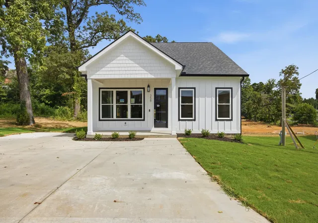 1st image of 358 Thomas Road, Fort Oglethorpe, GA 30742 | MLS# 3520333