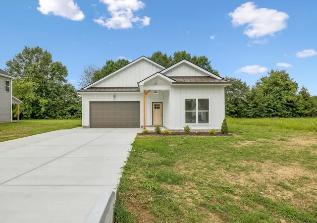 2nd image of 328 Villa St, Smithville, TN 37166 | MLS# 3505908