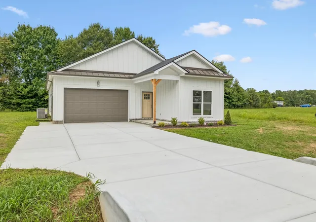 4th image of 328 Villa St, Smithville, TN 37166 | MLS# 3505908