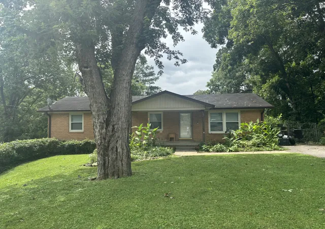 1st image of 129 Lorraine Dr, Gallatin, TN 37066 | MLS# 3507997