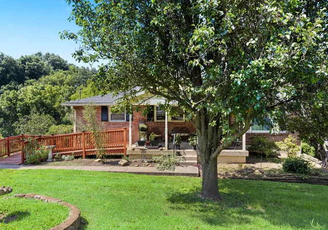 2nd image of 215 Shevel Dr, Goodlettsville, TN 37072 | MLS# 3505918