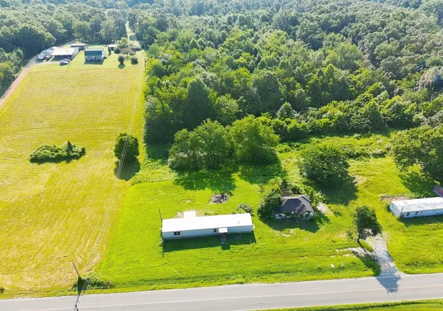 17th image of 940 N Brace Rd, Summertown, TN 38483 | MLS# 3505894