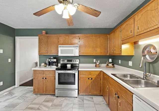 Photo 4 of Sale Pending at 533 Birkenhead Dr, Christiana, TN 37037 | MLS# 3505926 | Listing updated on 2026-09-04