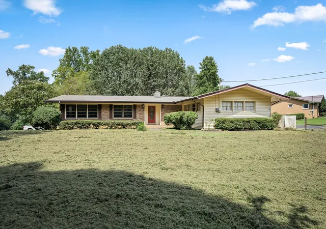 1st image of 42 Hillwood Cir, Manchester, TN 37355 | MLS# 3509944