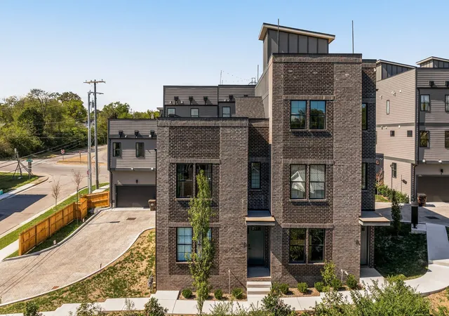 2nd image of 2000 S Hamilton Rd #17, Nashville, TN 37218 | MLS# 3514174