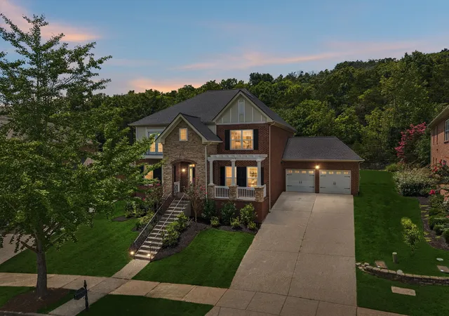Photo 2 of Single family home for sale at 325 Wandering Cir, Franklin, TN 37067 | MLS# 3510362 | Listing updated on 2026-09-17