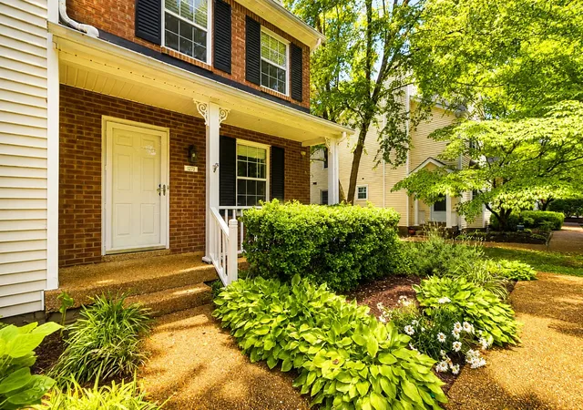 Photo 3 of Townhouse for sale at 1273 Carriage Park Dr, Franklin, TN 37064 | MLS# 3506002 | Listing updated on 2026-10-09