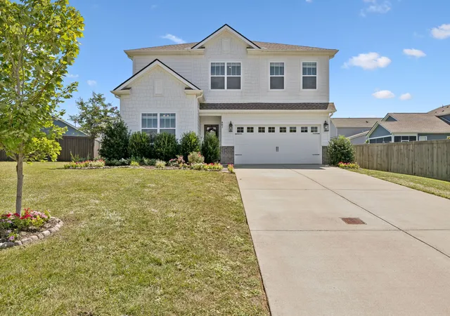 Photo 2 of Single family home for sale at 802 Jenaben Ct, Spring Hill, TN 37174 | MLS# 3527306 | Listing updated on 2026-10-06