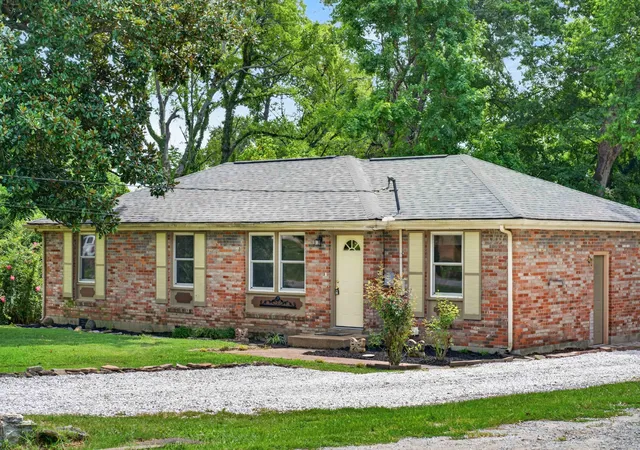 2nd image of 5035 Bonnameade Dr, Hermitage, TN 37076 | MLS# 3516180