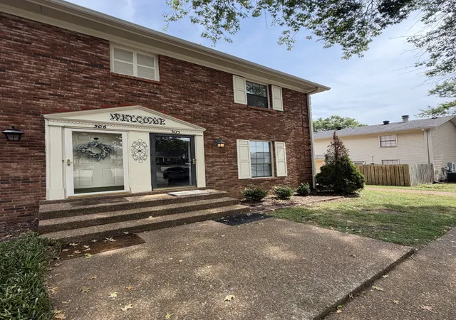3rd image of 305 Brentwood Pt, Brentwood, TN 37027 | MLS# 3519092