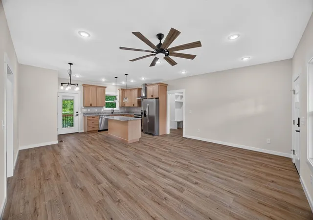 3rd image of 8634 Holmes Creek Rd, Smithville, TN 37166 | MLS# 3506061