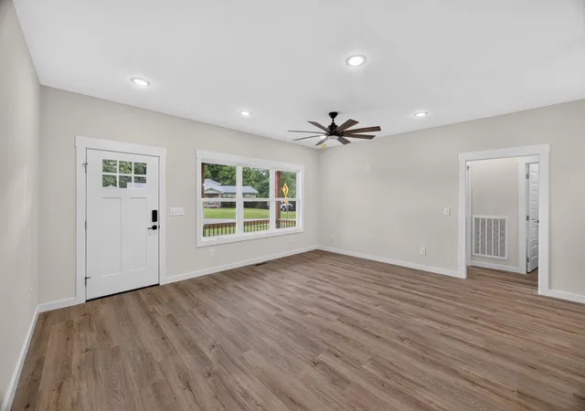 5th image of 8634 Holmes Creek Rd, Smithville, TN 37166 | MLS# 3506061