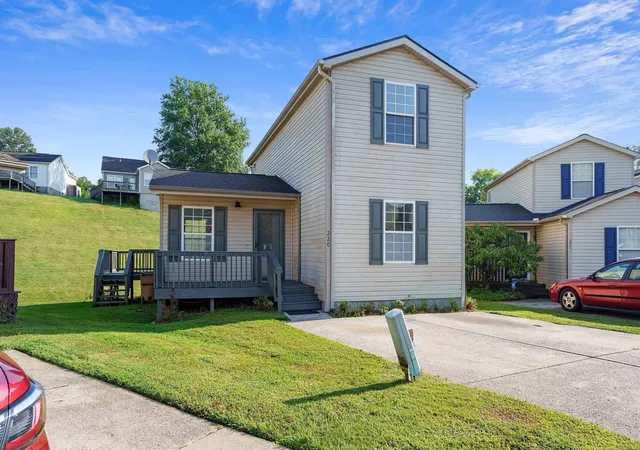 Photo 2 of Single family home for sale at 220 Brittany Park Cir, Antioch, TN 37013 | MLS# 3506048 | Listing updated on 2026-08-11