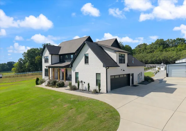 Photo 4 of Single family home for sale at 4676 Mount Zion Rd, Springfield, TN 37172 | MLS# 3508037 | Listing updated on 2026-10-01