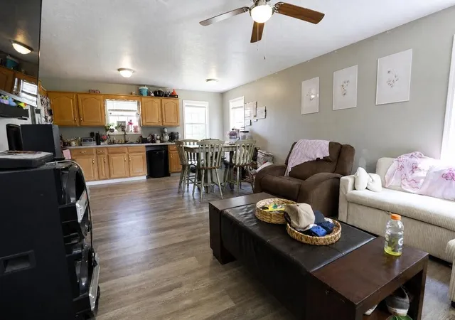 Photo 4 of Single family home for sale at 233 Allen Ml Crk Ln, Camden, TN 38320 | MLS# 3515277 | Listing updated on 2026-08-21