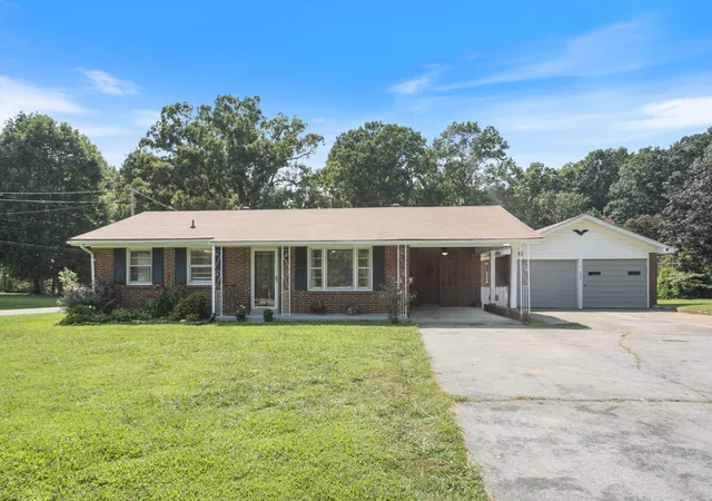2nd image of 130 Payne Springs Rd, Dickson, TN 37055 | MLS# 3511200