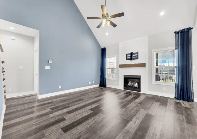 Photo 3 of Single family home for sale at 557 Dexter Dr, Clarksville, TN 37043 | MLS# 3506153 | Listing updated on 2026-08-11