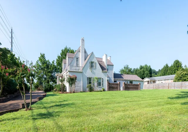 3rd image of 1306 Mill St, Pulaski, TN 38478 | MLS# 3506175