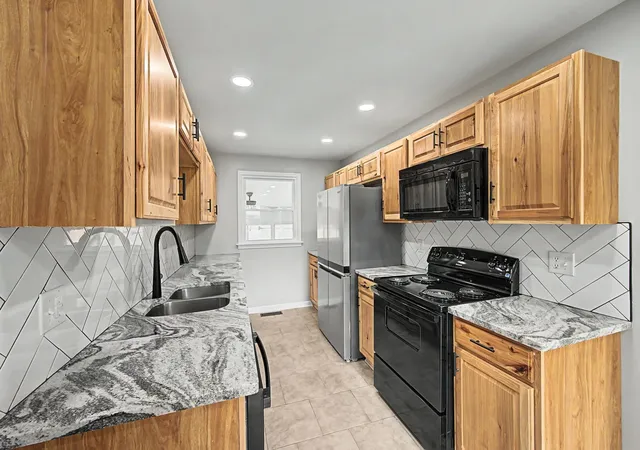 Photo 3 of Single family home for sale at 304 Leo Ct, Nashville, TN 37211 | MLS# 3511206 | Listing updated on 2026-08-20