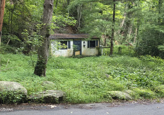 1st image of 822 Heiden Dr, Gatlinburg, TN 37738 | MLS# 3506497