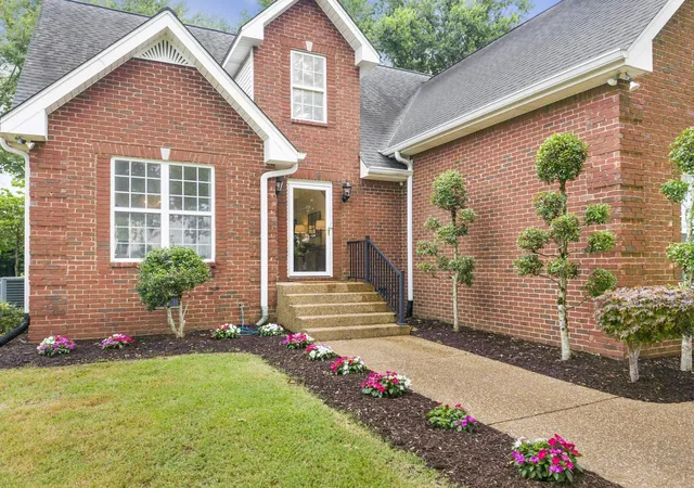 Photo 2 of Single family home for sale at 306 Chestnut Ln, Lebanon, TN 37087 | MLS# 3512584 | Listing updated on 2026-09-13