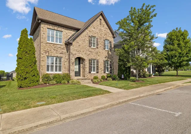 Photo 1 of Single family home for sale at 1082 N Mcmahan Dr, Gallatin, TN 37066 | MLS# 3506568 | Listing updated on 2026-10-07