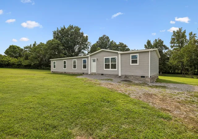 Photo 1 of Manufactured home for sale at 4079 Red Boiling Springs Rd, Lafayette, TN 37083 | MLS# 3514120 | Listing updated on 2026-08-17