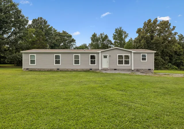 Photo 2 of Manufactured home for sale at 4079 Red Boiling Springs Rd, Lafayette, TN 37083 | MLS# 3514120 | Listing updated on 2026-08-17