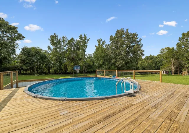 Photo 3 of Manufactured home for sale at 4079 Red Boiling Springs Rd, Lafayette, TN 37083 | MLS# 3514120 | Listing updated on 2026-08-17
