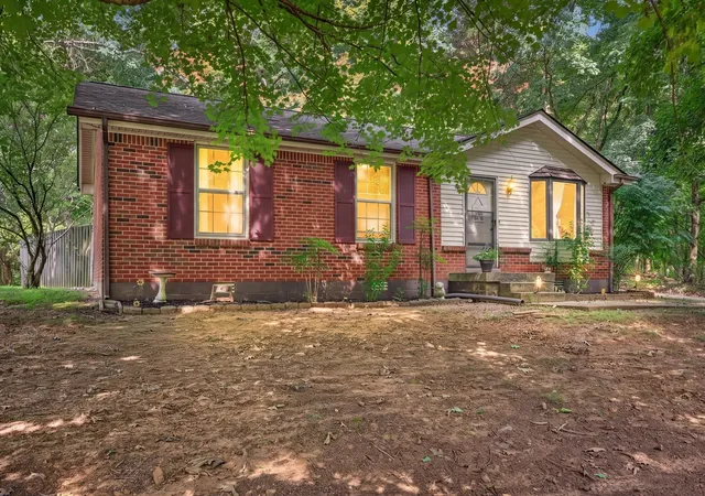 1st image of 721 Kingsbury Road, Clarksville, TN 37040 | MLS# 3512633