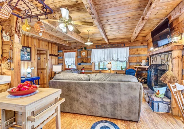 Photo 4 of Single family home for sale at 1505 Dawn Ln, Sevierville, TN 37876 | MLS# 3506565 | Listing updated on 2026-10-08