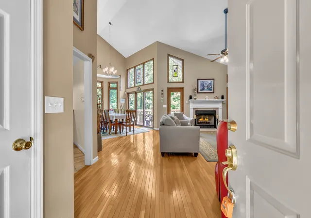 Photo 3 of Single family home for sale at 3101 Flint Ridge Rd, Palmyra, TN 37142 | MLS# 3514186 | Listing updated on 2026-09-25