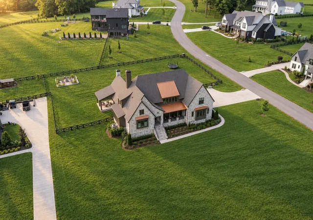 2nd image of 5201 Bond Springs Ct, Thompsons Station, TN 37179 | MLS# 3510214