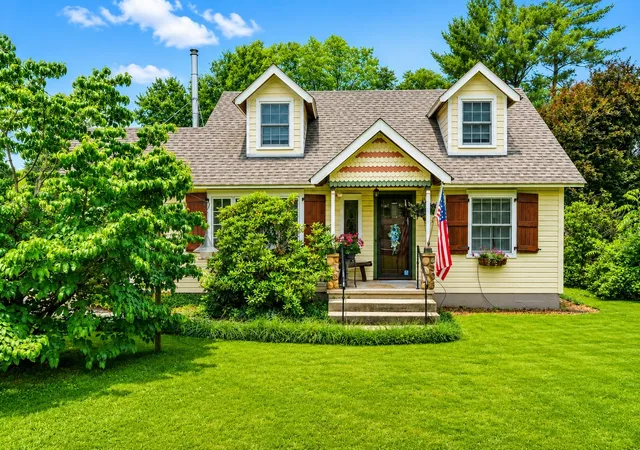 1st image of 105 Wilson St, Cowan, TN 37318 | MLS# 3510860