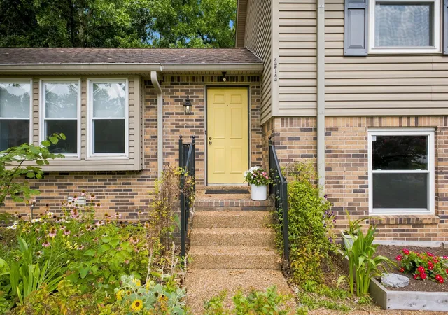Photo 2 of Single family home for sale at 272 Clearlake Dr W, Nashville, TN 37217 | MLS# 3513213 | Listing updated on 2026-10-11