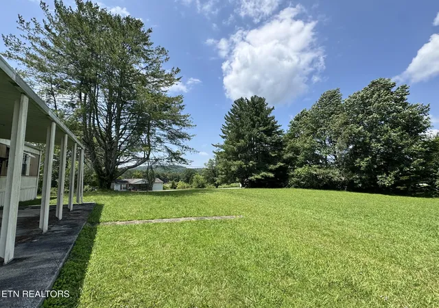 3rd image of 400 David Crockett Rd, Crossville, TN 38572 | MLS# 3507970