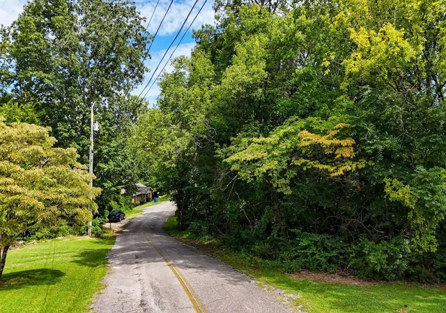 3rd image of 5064 Hunter Trail, Chattanooga, TN 37415 | MLS# 3507973