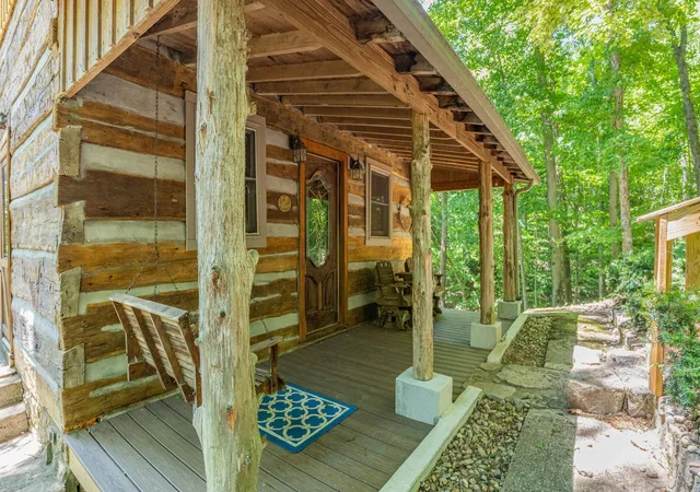 Photo 3 of Single family home for sale at 557 Barton Shockley Rd, Scottsville, KY 42164 | MLS# 3508026 | Listing updated on 2026-08-12
