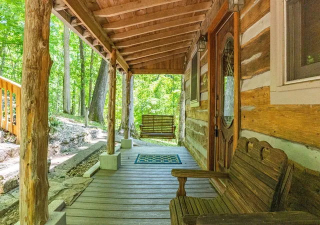 Photo 3 of Single family home for sale at 557 Barton Shockley Rd, Scottsville, KY 42164 | MLS# 3508026 | Listing updated on 2026-08-12