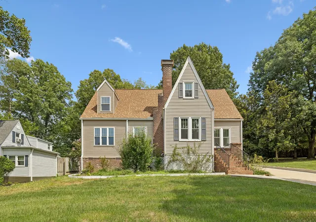 1st image of 164 W Glenwood Dr, Clarksville, TN 37040 | MLS# 3509995