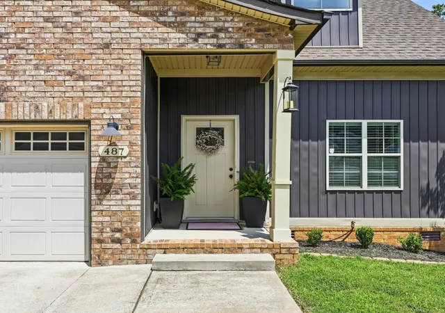 Photo 4 of Single family home for sale at 487 Parkvue Village Way, Clarksville, TN 37043 | MLS# 3508043 | Listing updated on 2026-08-12
