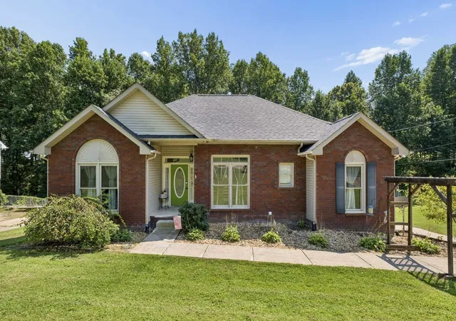 2nd image of 183 Hickory Hollow Dr, Dickson, TN 37055 | MLS# 3514558