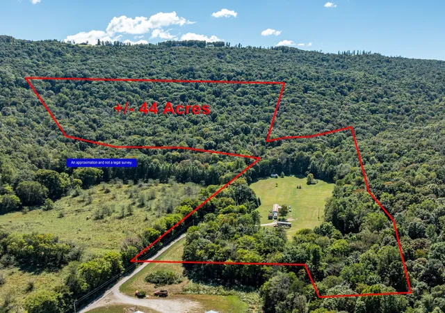 1st image of 585 Deep Hollow Ln, Winchester, TN 37398 | MLS# 3511191