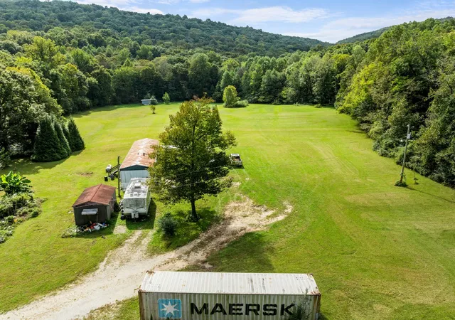 4th image of 585 Deep Hollow Ln, Winchester, TN 37398 | MLS# 3511191