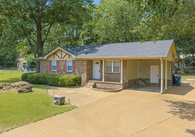 Photo 1 of Single family home for sale at 71 Tracy St, Bells, TN 38006 | MLS# 3508061 | Listing updated on 2026-09-26