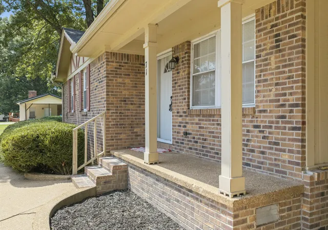 Photo 2 of Single family home for sale at 71 Tracy St, Bells, TN 38006 | MLS# 3508061 | Listing updated on 2026-09-26